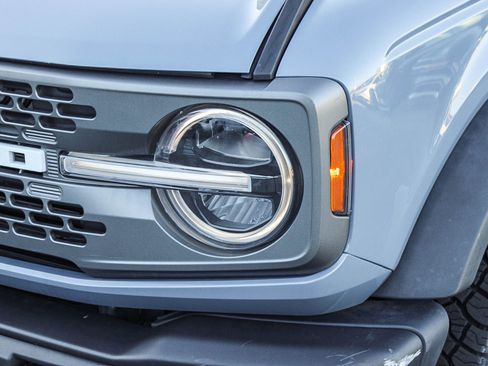 Used 2023 Ford Bronco Badlands AWD/4WD image 5