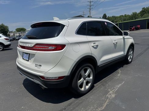 Used 2016 Lincoln MKC Premiere image 4