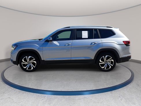 Used 2023 Volkswagen Atlas SEL AWD/4WD image 8