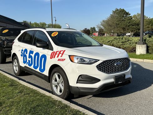 New 2024 Ford Edge SE image 13