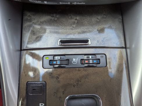 Used 2013 Lexus IS 250C w/ Luxury Pkg image 24