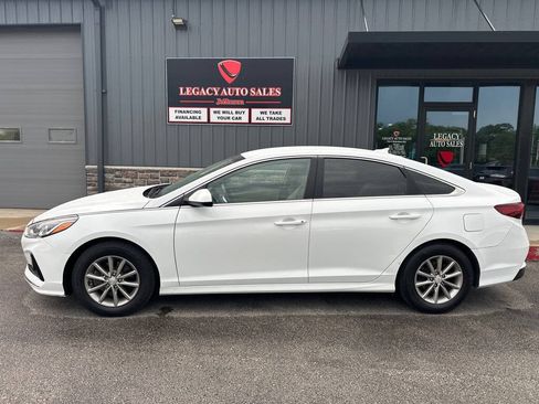 Used 2018 Hyundai Sonata SE FWD image 2
