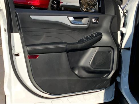 Used 2026 Ford Escape Platinum w/ Equipment Group 601A image 22