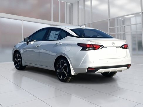 New 2025 Nissan Versa SR w/ Trunk Package image 2
