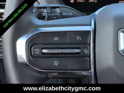 Used 2025 GMC Yukon Denali AWD/4WD image 27