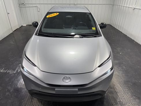 Used 2024 Toyota Prius LE image 5