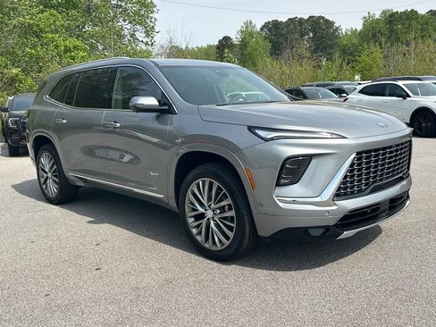 New 2026 Buick Enclave Avenir FWD image 4