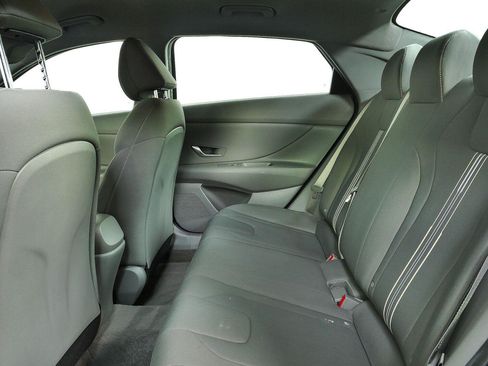 Used 2023 Hyundai Elantra SEL w/ Cargo Package FWD image 22