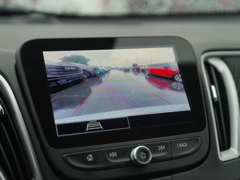 Used 2025 Chevrolet Malibu LT FWD image 27