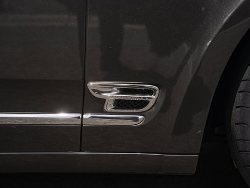 Used 2013 Bentley Mulsanne RWD image 16