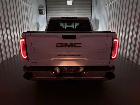 Used 2019 GMC Sierra 1500 SLT w/ SLT Premium Plus Package image 9
