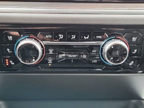 New 2025 GMC Sierra 2500 SLT w/ SLT Premium Package image 14