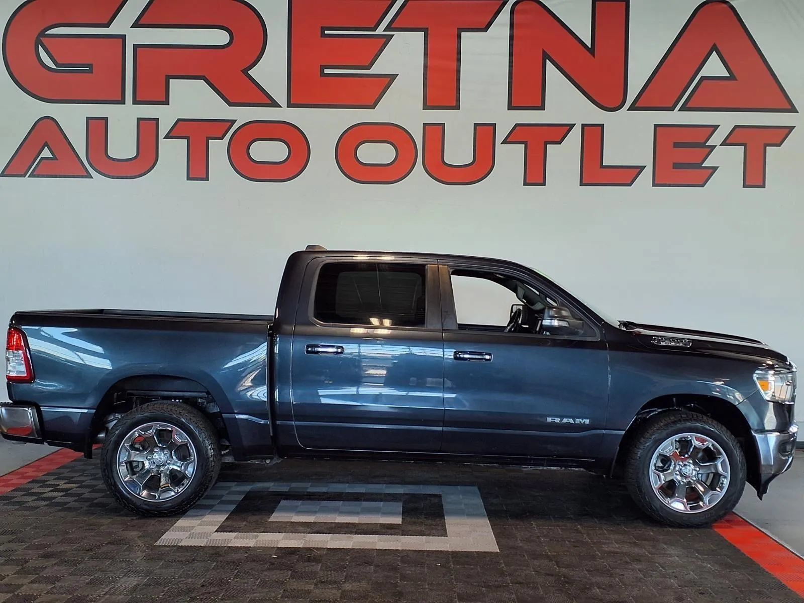 Used 2019 RAM 1500 Big Horn AWD/4WD image 1