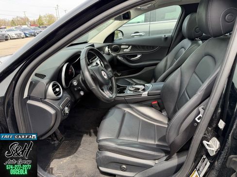 Used 2016 Mercedes-Benz C 300 4MATIC Sedan image 4