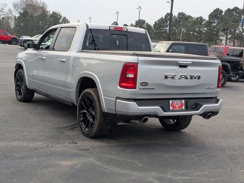 New 2026 RAM 1500 Laramie AWD/4WD image 7