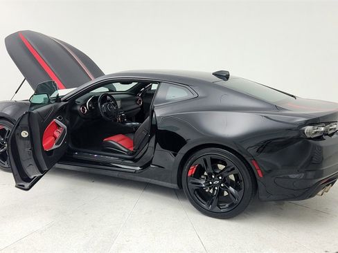 Certified 2021 Chevrolet Camaro LT image 11