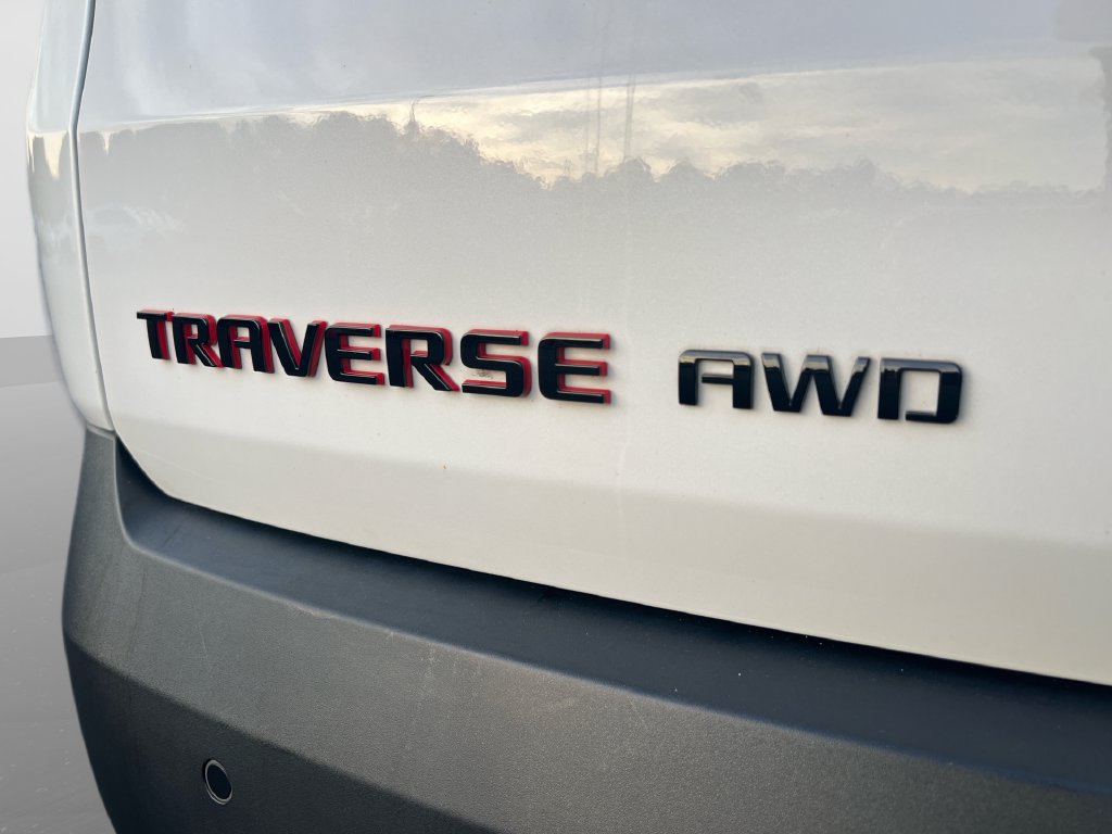 Used 2023 Chevrolet Traverse RS AWD/4WD image 33