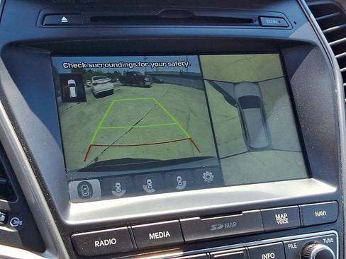Used 2017 Hyundai Santa Fe Limited AWD/4WD image 24