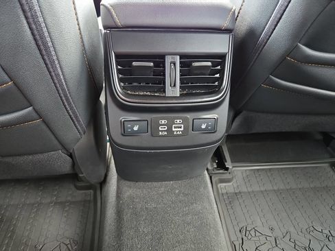 Used 2024 Subaru Outback Wilderness AWD/4WD image 12