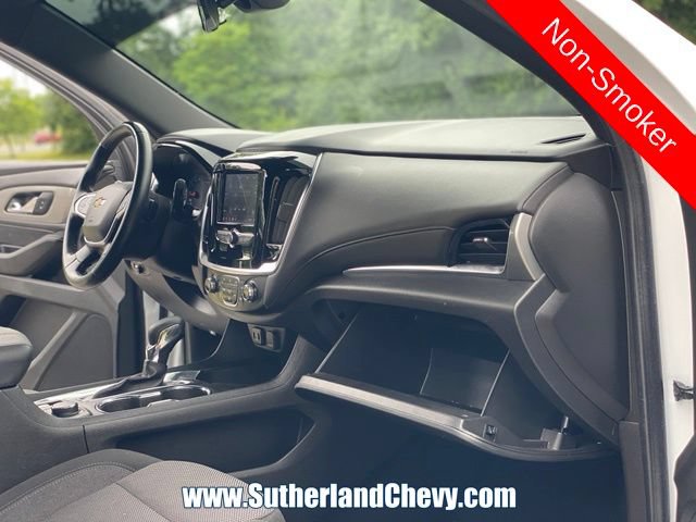 Used 2023 Chevrolet Traverse LT FWD image 19