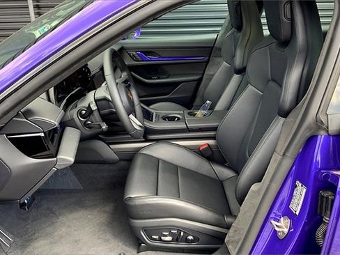 New 2025 Porsche Taycan GTS image 5