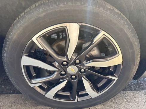Used 2022 Chevrolet Equinox LT FWD image 22