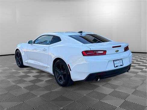 Used 2017 Chevrolet Camaro LT RWD image 3