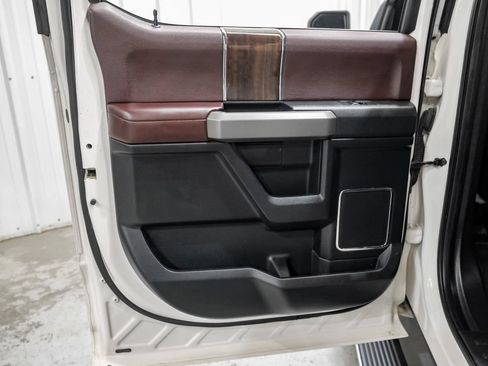 Used 2015 Ford F150 Platinum AWD/4WD image 46