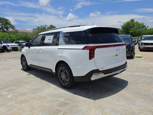 New 2026 Kia Carnival SX FWD image 6