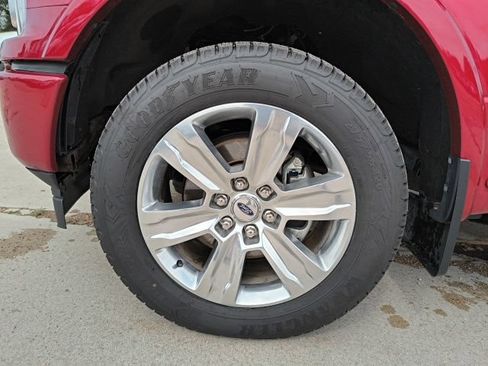 Used 2019 Ford F150 Platinum w/ Equipment Group 701A Luxury AWD/4WD image 10