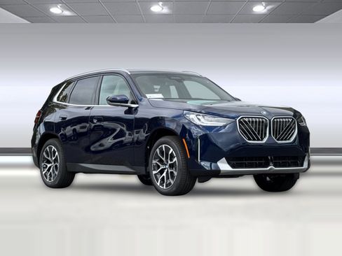 Used 2026 BMW X3 xDrive30i w/ Premium Package AWD/4WD image 5