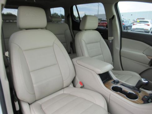 Used 2019 GMC Acadia Denali w/ Technology Package image 9