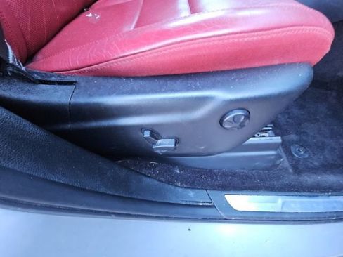 Used 2018 Dodge Durango R/T w/ Technology Group AWD/4WD image 19