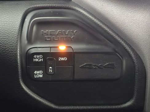 Used 2024 RAM 2500 Big Horn image 37