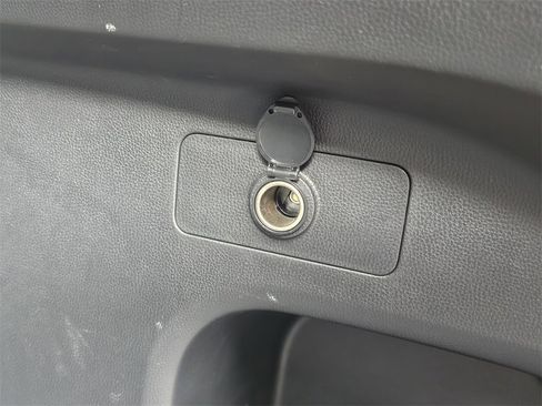 Used 2023 Toyota RAV4 XLE image 28