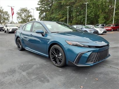 New 2026 Toyota Camry SE w/ Multimedia Upgrade Package