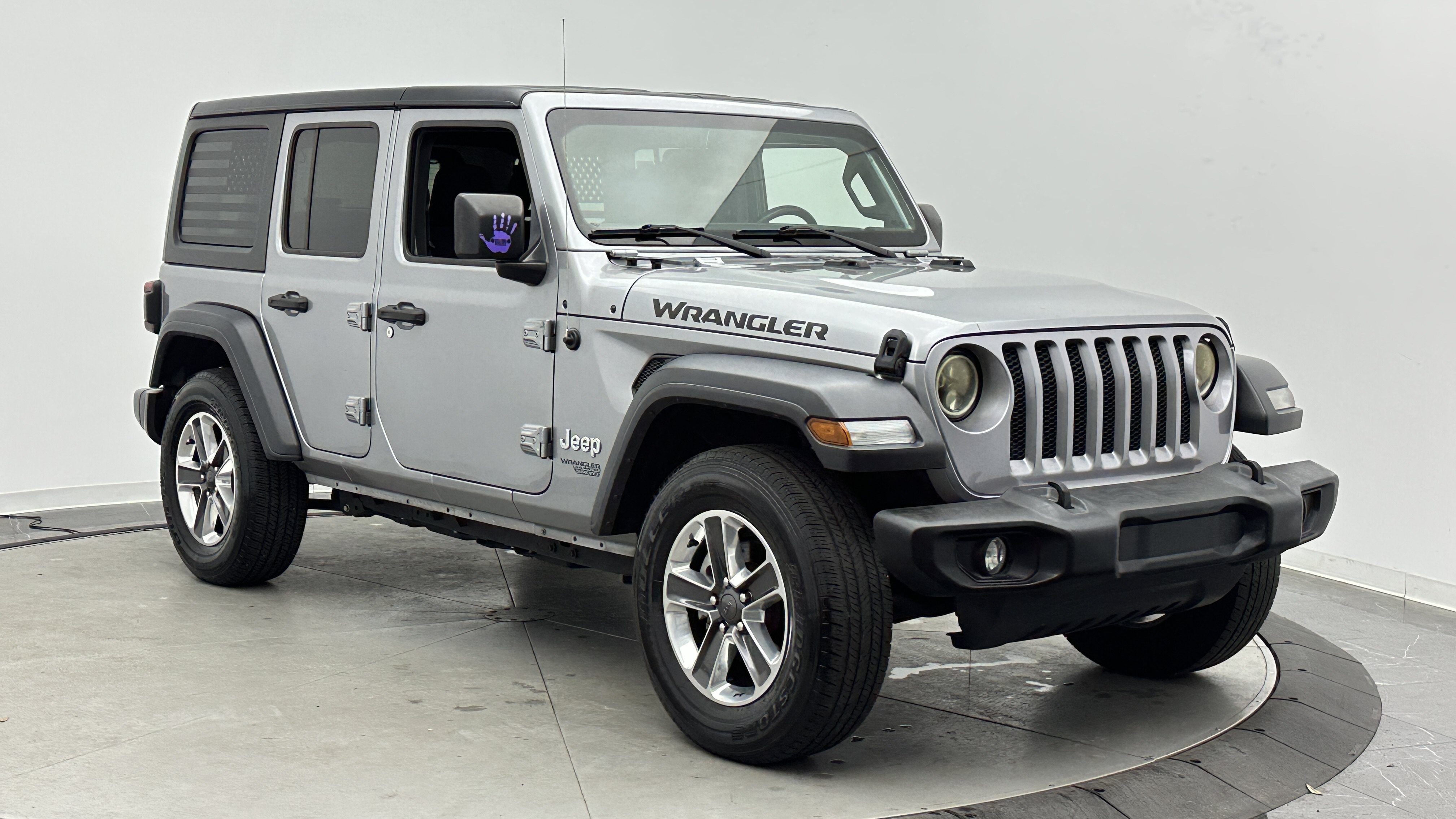 Used 2018 Jeep Wrangler Unlimited Sport S AWD/4WD image 3