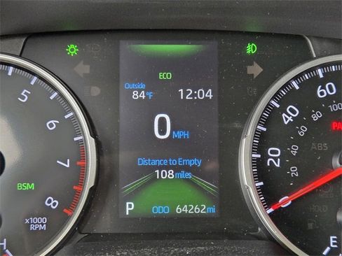 Used 2021 Toyota RAV4 XLE image 15