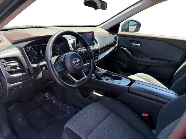 Used 2023 Nissan Rogue SV FWD image 12