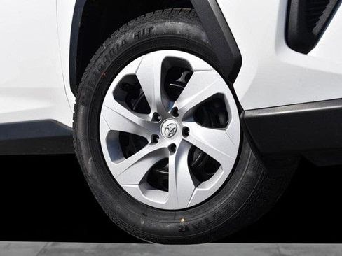 Used 2024 Toyota RAV4 LE image 3