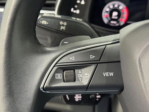 Used 2023 Audi Q7 Premium image 23