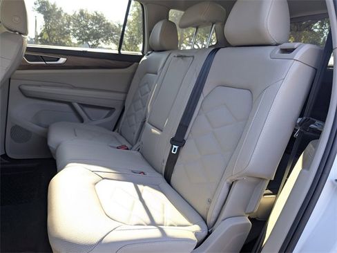 New 2026 Volkswagen Atlas SE image 13