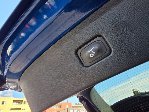 Used 2020 Ford Edge Titanium w/ Equipment Group 301A image 16