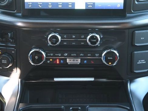 Used 2022 Ford F150 Platinum w/ Tow Technology Package image 18