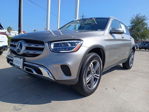 Used 2020 Mercedes-Benz GLC 300 image 3
