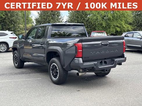 Used 2024 Toyota Tacoma TRD Off-Road AWD/4WD image 4