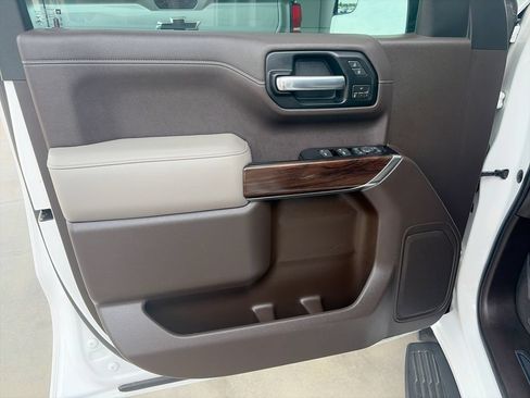 Used 2019 GMC Sierra 1500 SLT RWD image 23