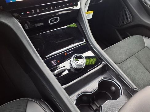 New 2026 Jeep Grand Cherokee Altitude AWD/4WD image 11