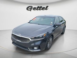 Used 2017 Kia Cadenza Premium w/ Luxury Package FWD video 1
