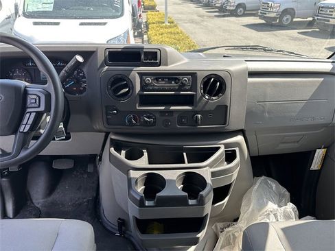 New 2024 Ford E-450 and Econoline 450 Super Duty w/ Power Windows & Locks Group image 43